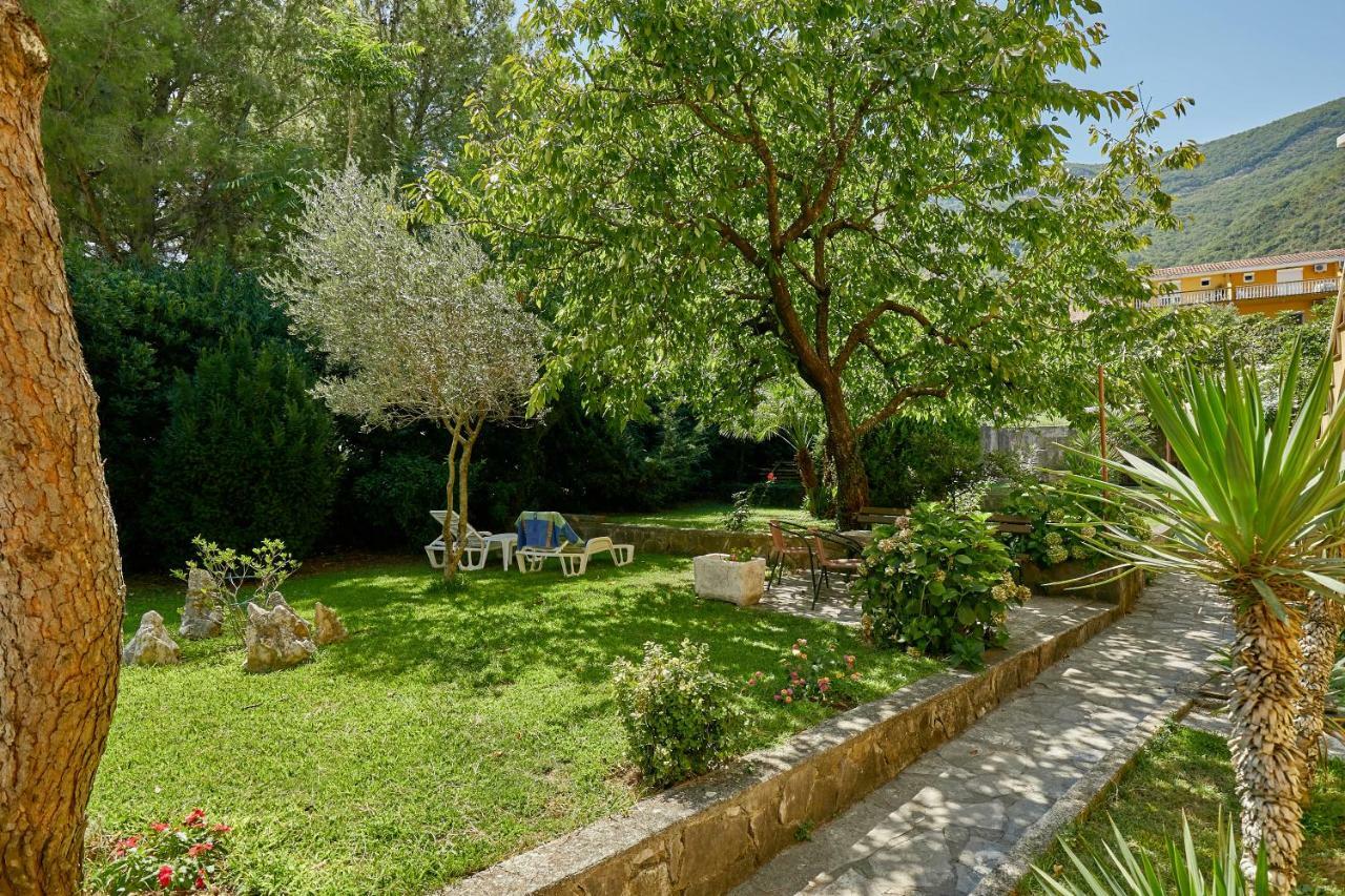 Mediterranean Holiday House & Apartments Kotor Exteriér fotografie