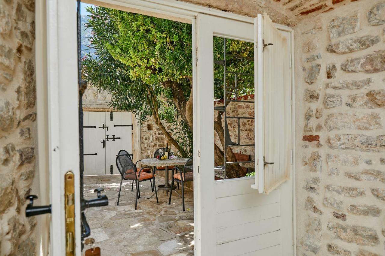 Mediterranean Holiday House & Apartments Kotor Exteriér fotografie